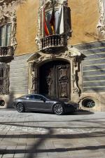 Aston Martin Rapide 2010 года